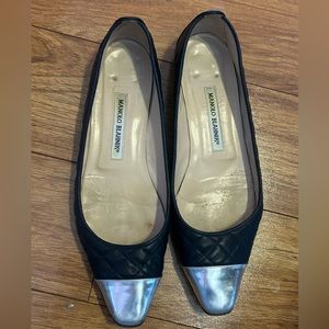 Manolo blahnik women’s black and sliver flats